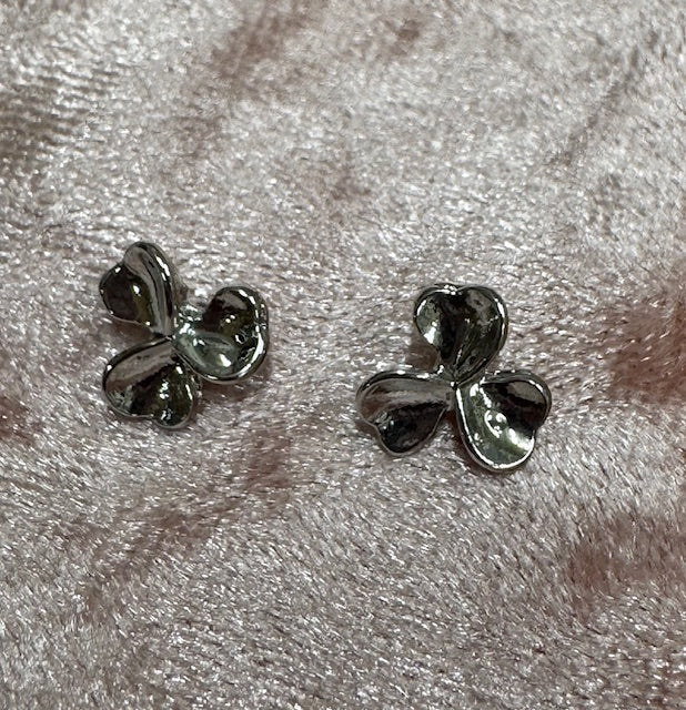 Silver 3-Leaf Clover Post Earrings