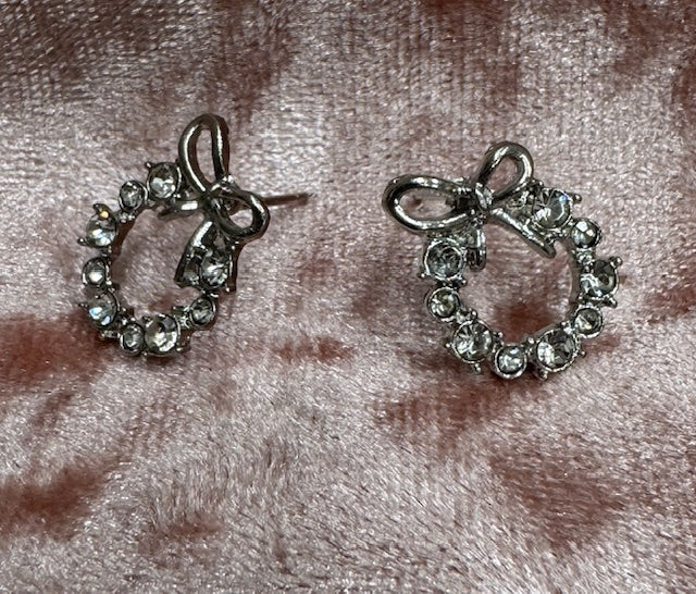 Rhinestone Wreath Post Earrings