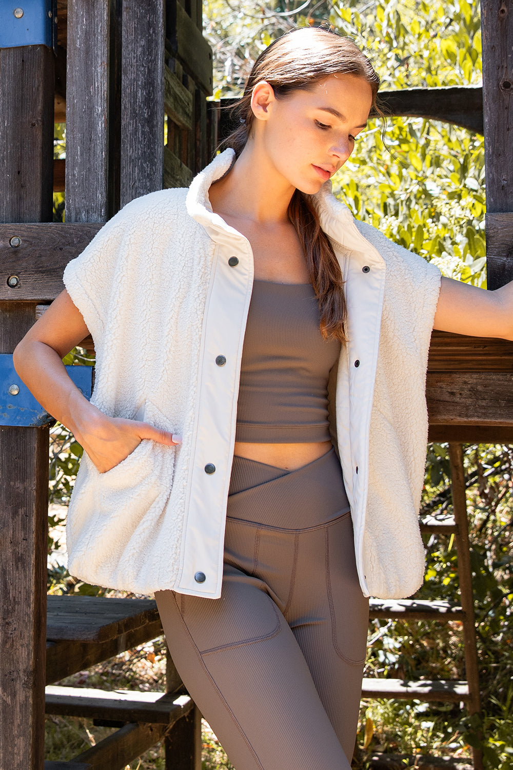 OVERSIZED MICRO SHERPA VEST