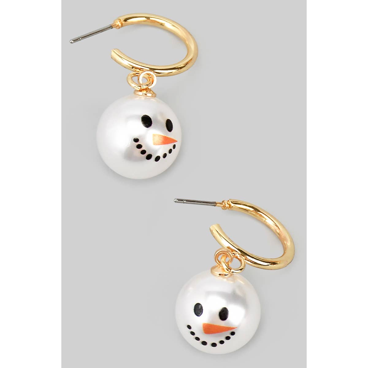 PEARLY SNOWMAN DANGLING HOOP EARRINGS