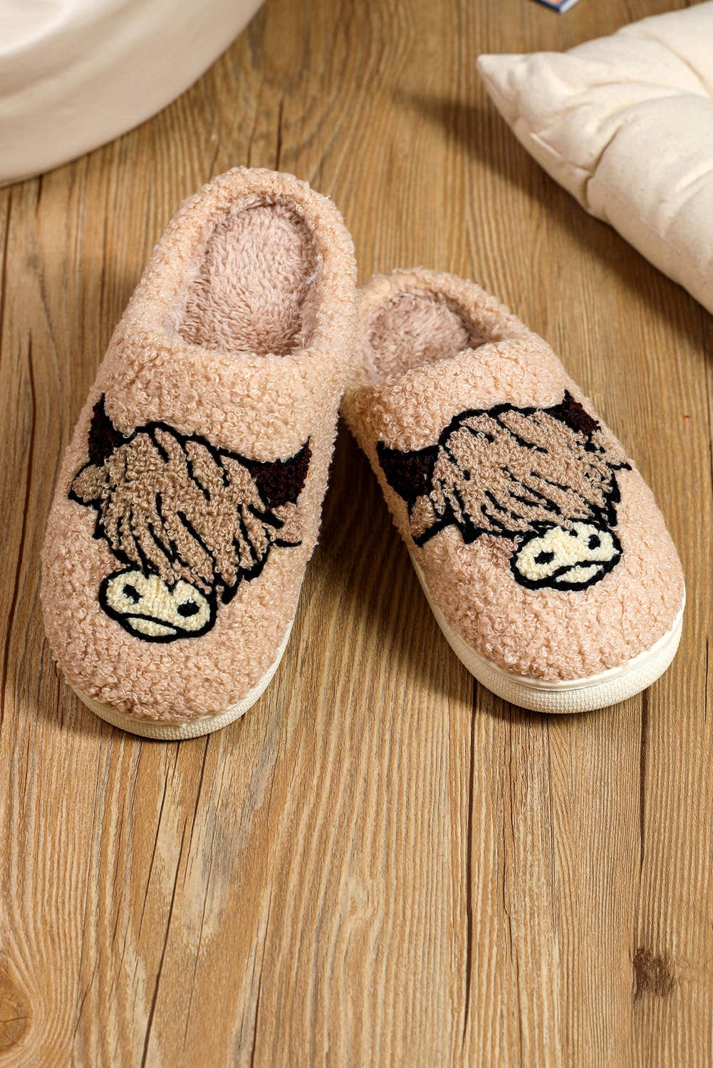 Highland Cow Slippers